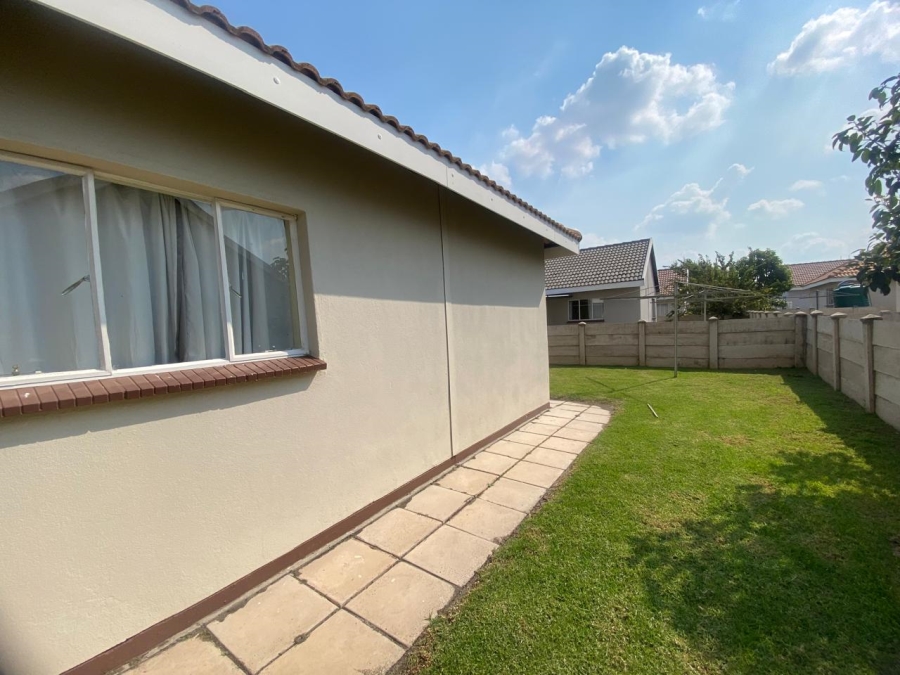 3 Bedroom Property for Sale in Freedom Park North West